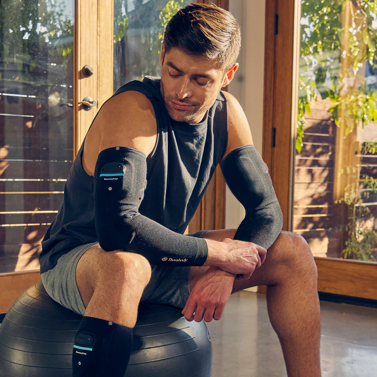 RecoveryPulse Arm Sleeve – Compression, Vibration & Germanium-Infused Relief