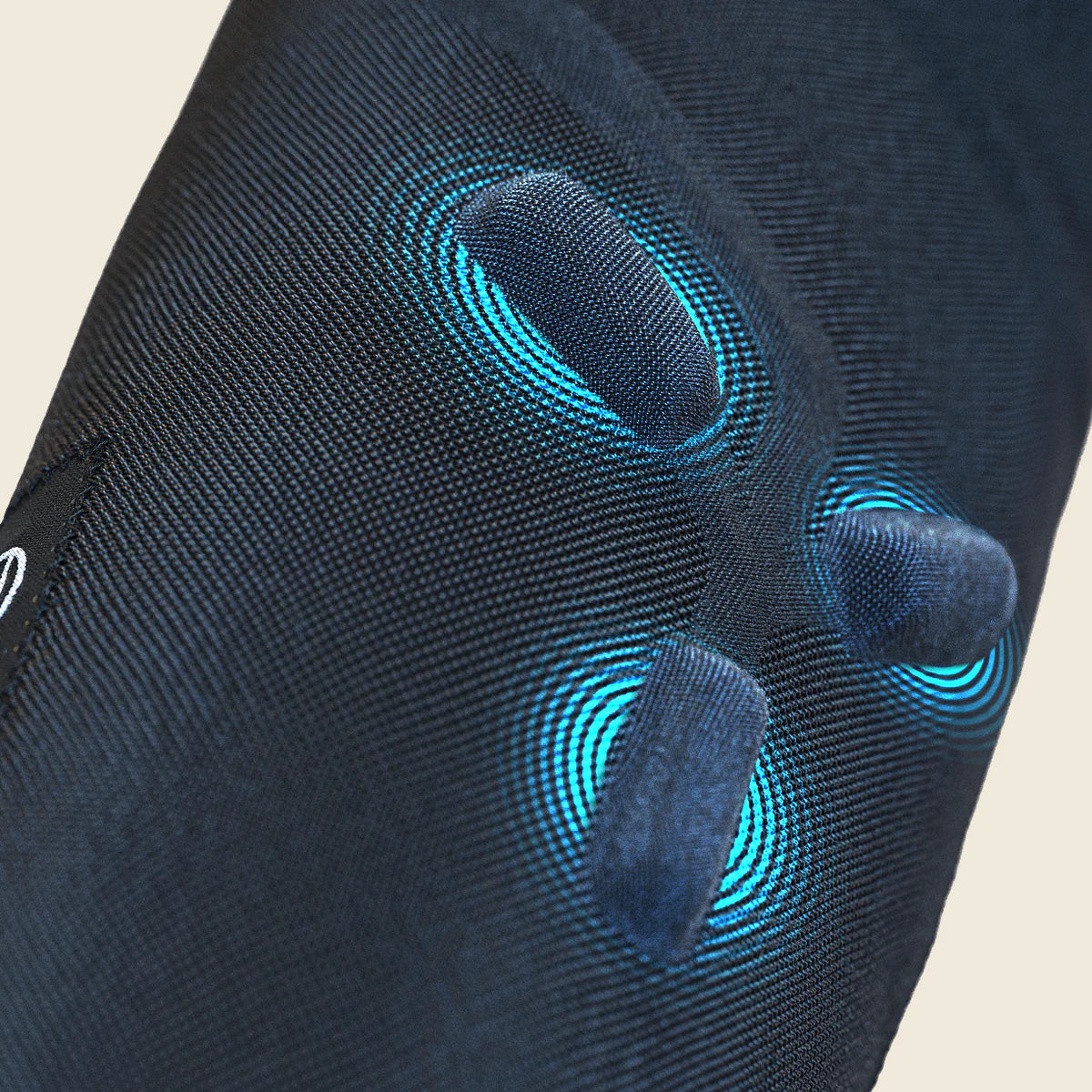 RecoveryPulse Arm Sleeve – Compression, Vibration & Germanium-Infused Relief